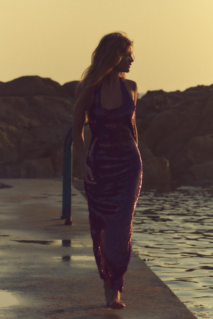 Sukienka MidnightGlam długa bordowa cekinowa z odkrytymi plecami