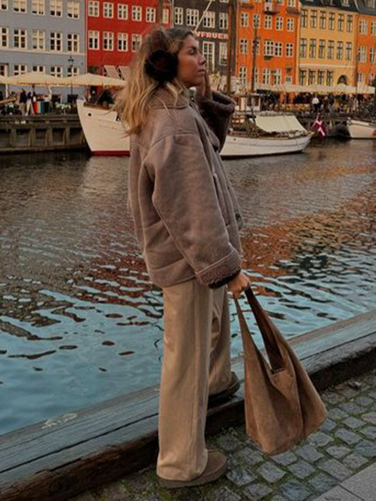 Nevada Luxe kurtka z grubym futerkiem wewnątrz – detal materiału