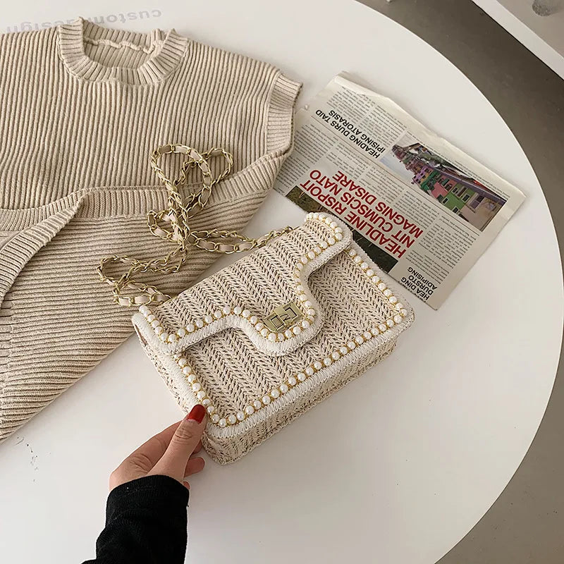 Torebka Maréva na ramieniu – styl boho z eleganckim wykończeniem