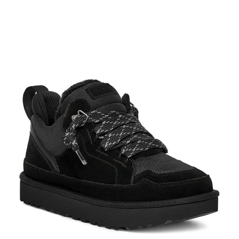 Czarne sneakersy Lowelle – zbliżenie na detale i sznurówki